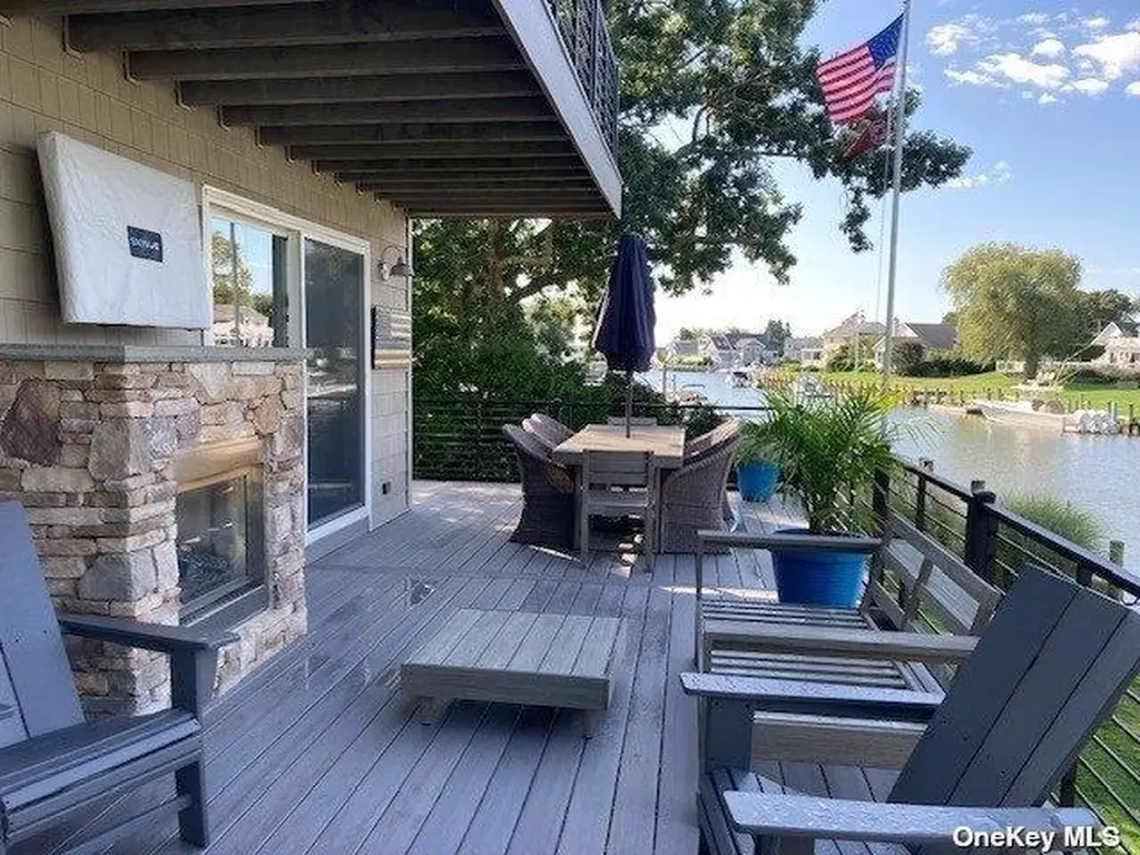 61 Brookside Jamesport NY 11947