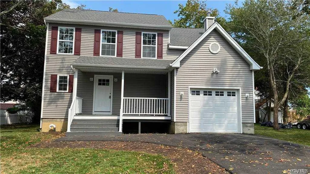 51 Argyle Drive Shirley NY 11967