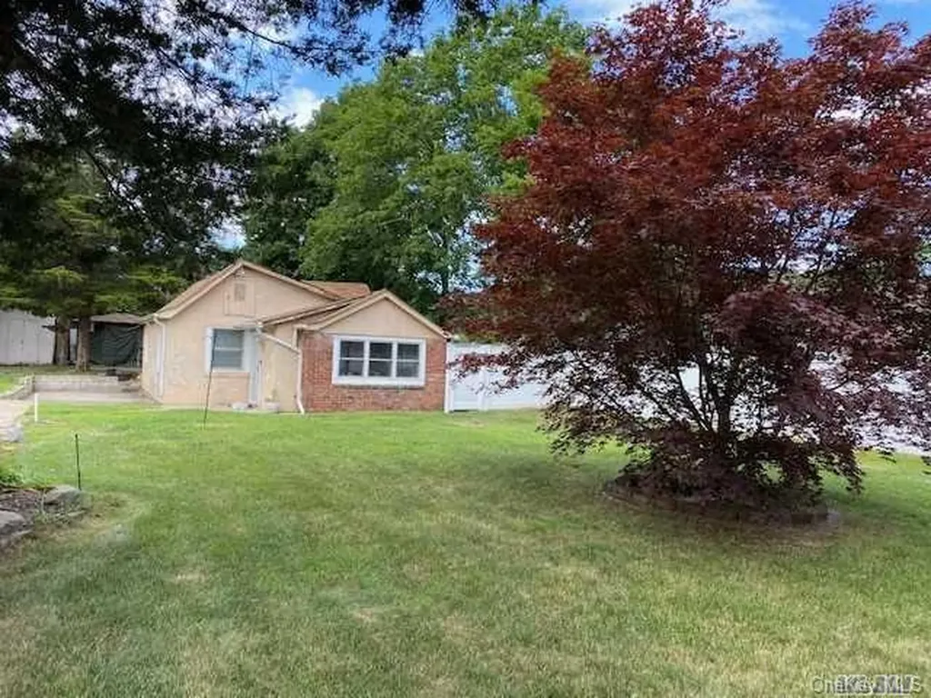 Central Islip NY 11722