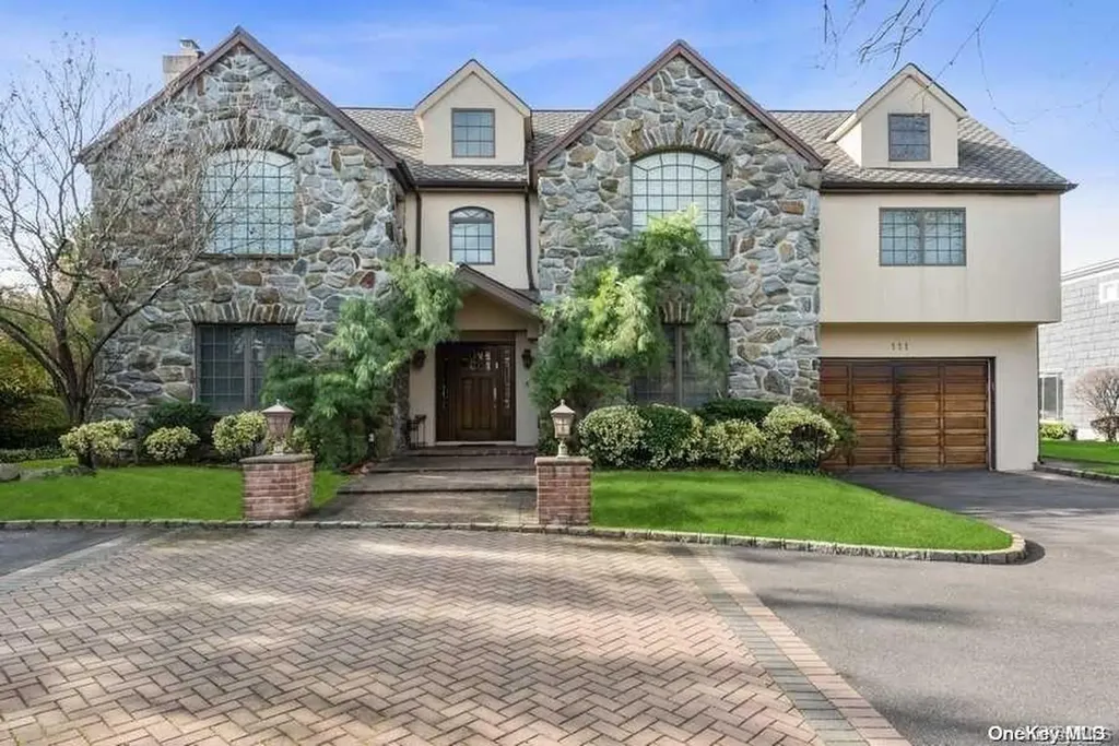 111 Willow Road Woodmere NY 11598