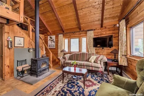 835 Ulster Heights Road Wawarsing NY 12489