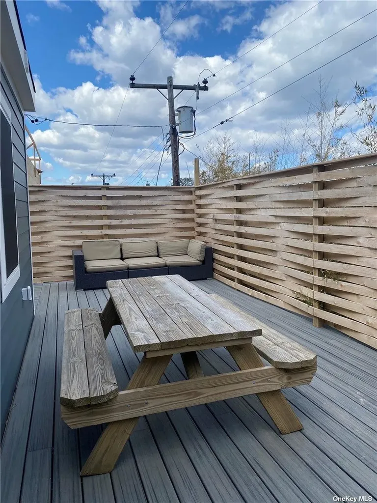 446 Dehnhoff Walk Ocean Beach NY 11770