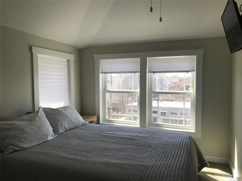 446 Dehnhoff Walk Ocean Beach NY 11770