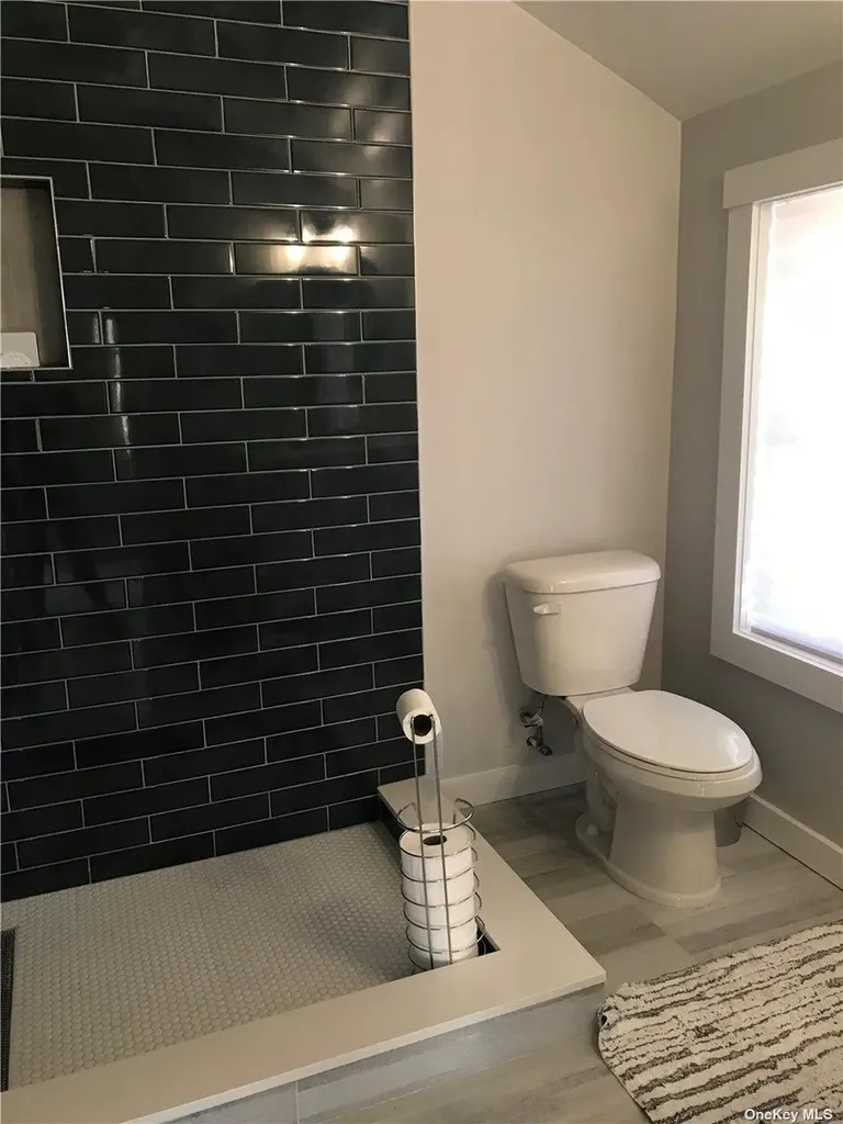 446 Dehnhoff Walk Ocean Beach NY 11770