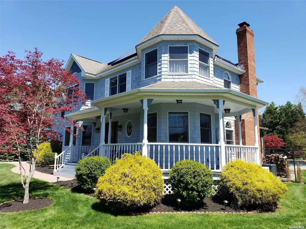 1275 The Esplanade Southold NY 11971