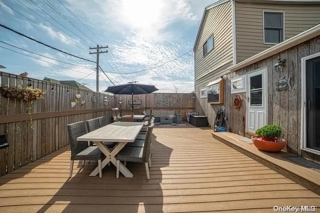 908 Evergreen Walk Ocean Beach NY 11770