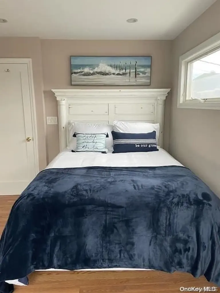 908 Evergreen Walk Ocean Beach NY 11770