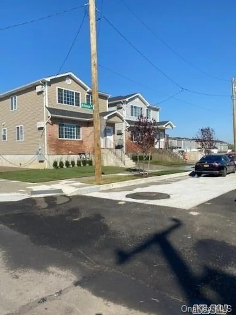 6228 Hillmeyer Road Arverne NY 11692