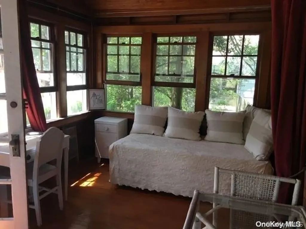 97 Bungalow Ocean Beach NY 11770