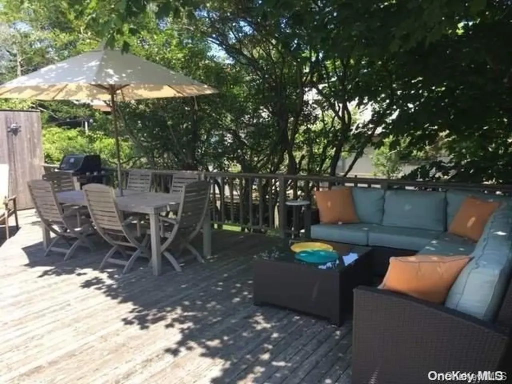 97 Bungalow Ocean Beach NY 11770
