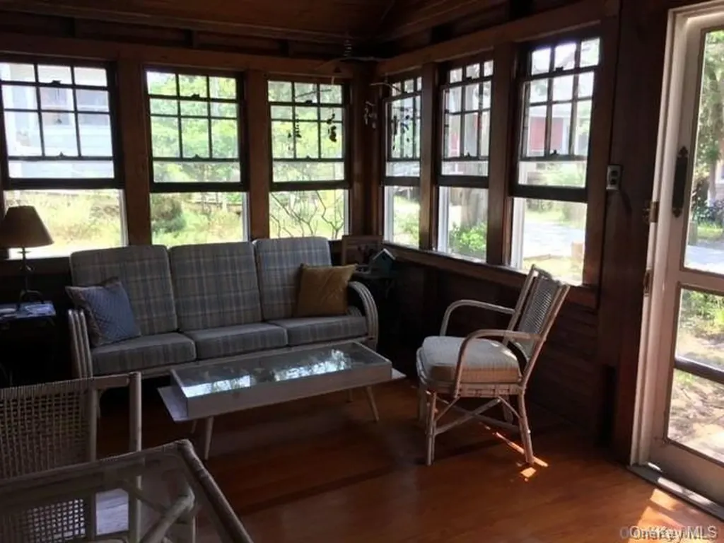 97 Bungalow Ocean Beach NY 11770