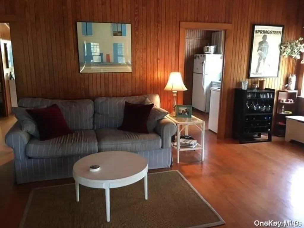 97 Bungalow Ocean Beach NY 11770
