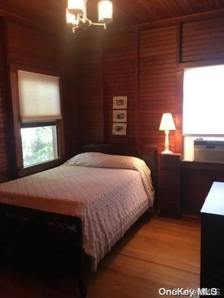 97 Bungalow Ocean Beach NY 11770