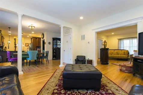 6 Alexandra Court Manorville NY 11949