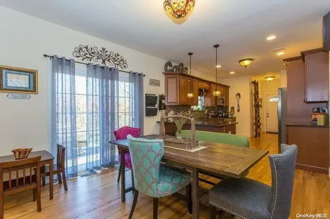 6 Alexandra Court Manorville NY 11949