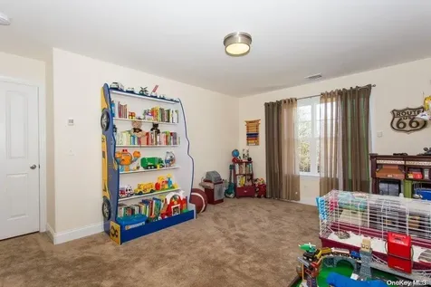 6 Alexandra Court Manorville NY 11949