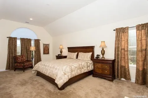 6 Alexandra Court Manorville NY 11949