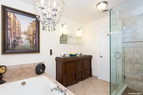 6 Alexandra Court Manorville NY 11949