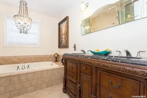 6 Alexandra Court Manorville NY 11949