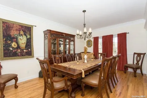 6 Alexandra Court Manorville NY 11949