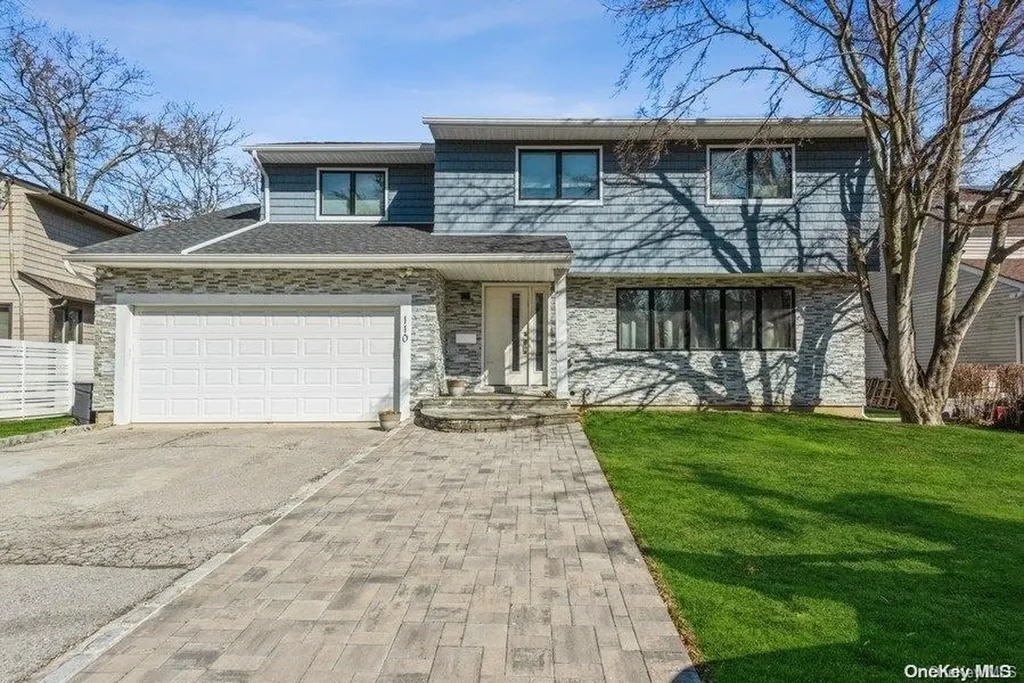 110 Meadowview Avenue Hewlett NY 11557