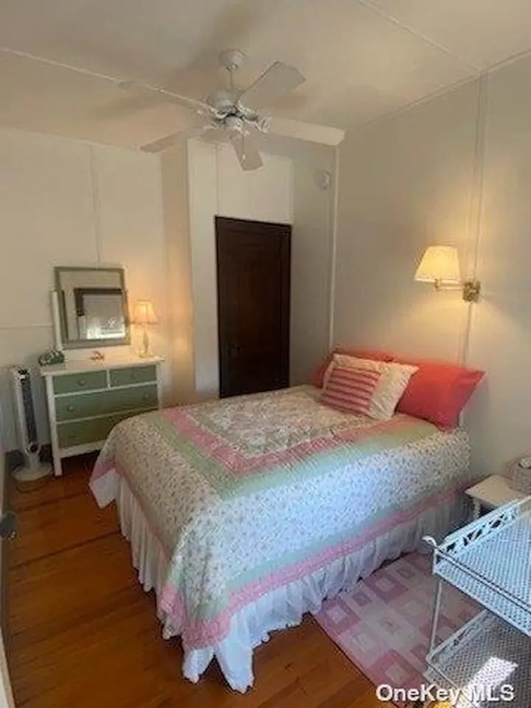 102 Marine Walk Saltaire NY 11706