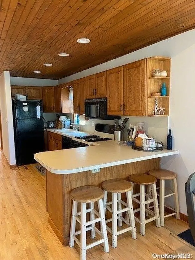 295 Cottage Walk Ocean Beach NY 11770