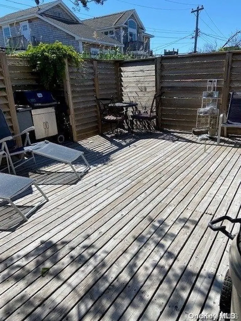 295 Cottage Walk Ocean Beach NY 11770