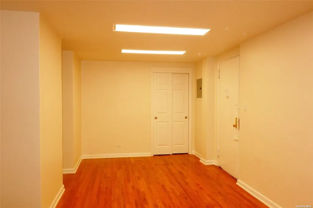 143-45 Sanford Avenue Flushing NY 11355