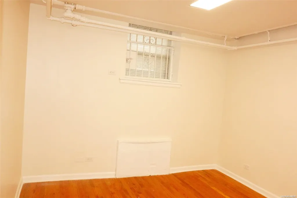 143-45 Sanford Avenue Flushing NY 11355