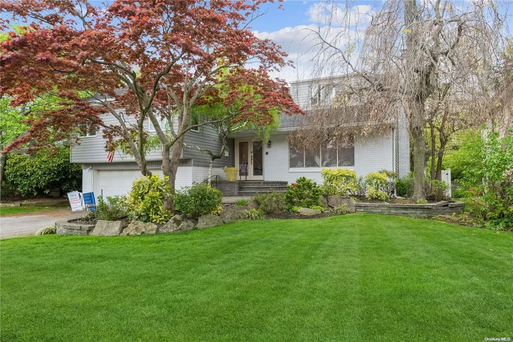 117 Meadowview Avenue Hewlett NY 11557