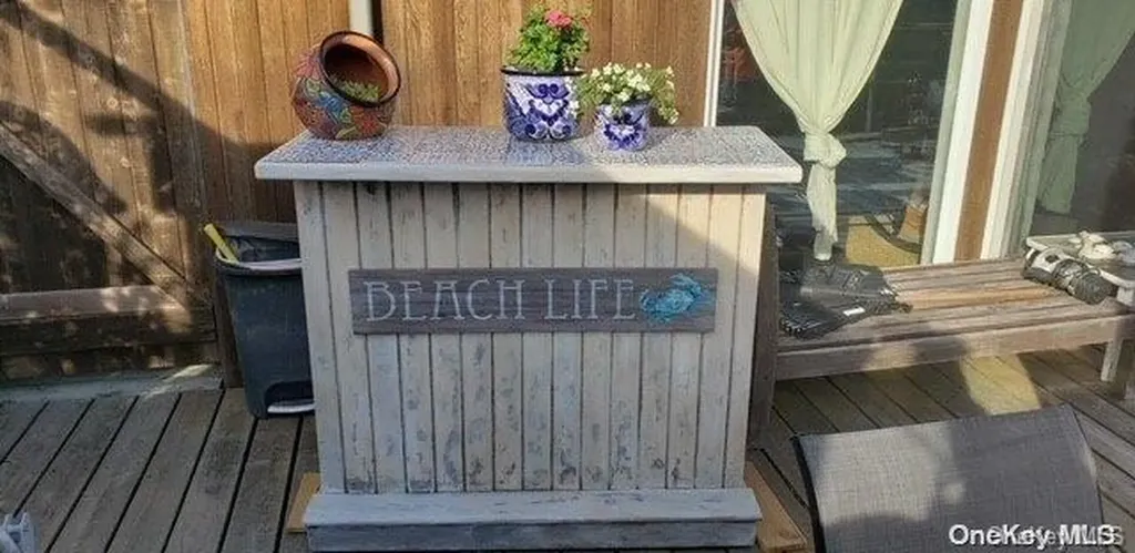 17 Bungalow Walk Ocean Beach NY 11770