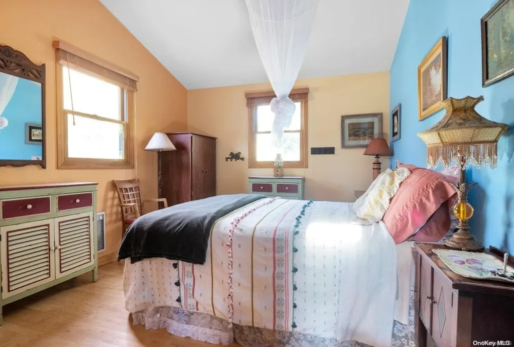 61 Ocean Road Ocean Beach NY 11770