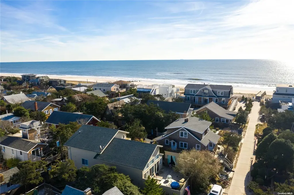 61 Ocean Road Ocean Beach NY 11770
