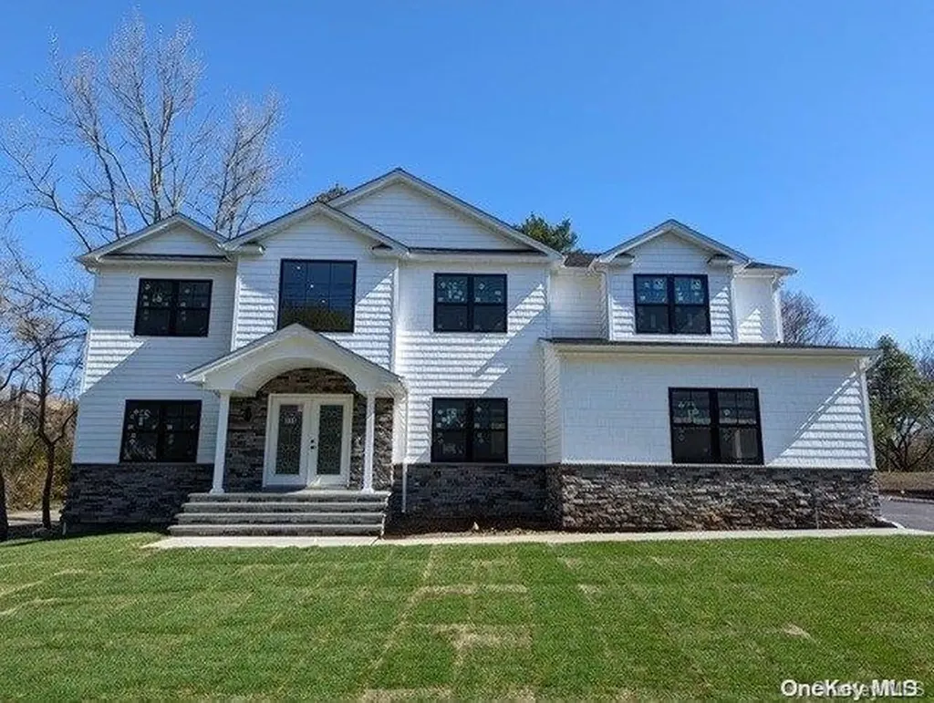 111 Convent Road Syosset NY 11791