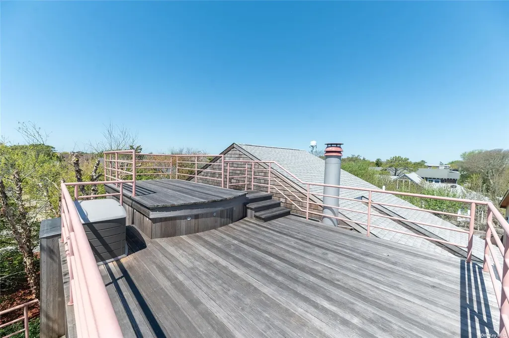 32 Kelp Avenue Seaview NY 11770