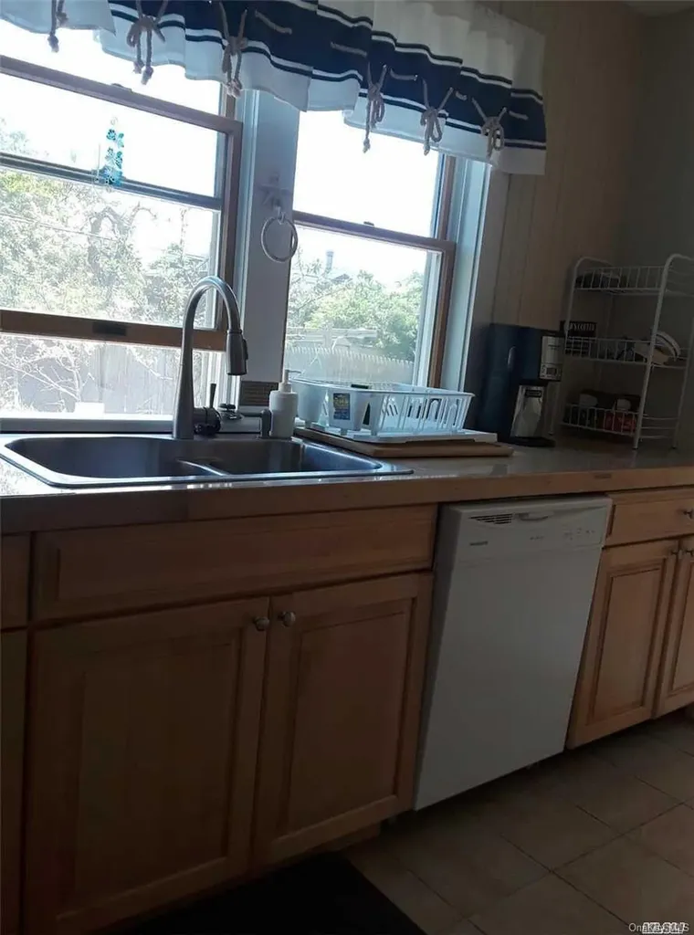 49 Surf Ocean Beach NY 11770