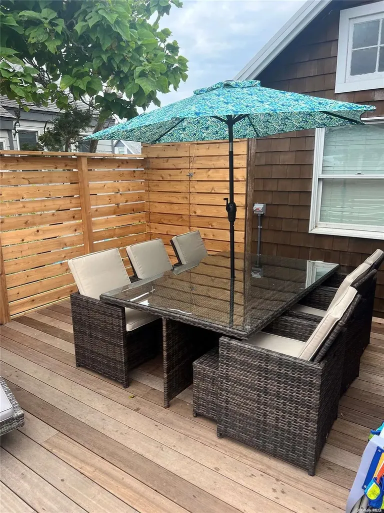 149 Bungalow Walk Ocean Beach NY 11770