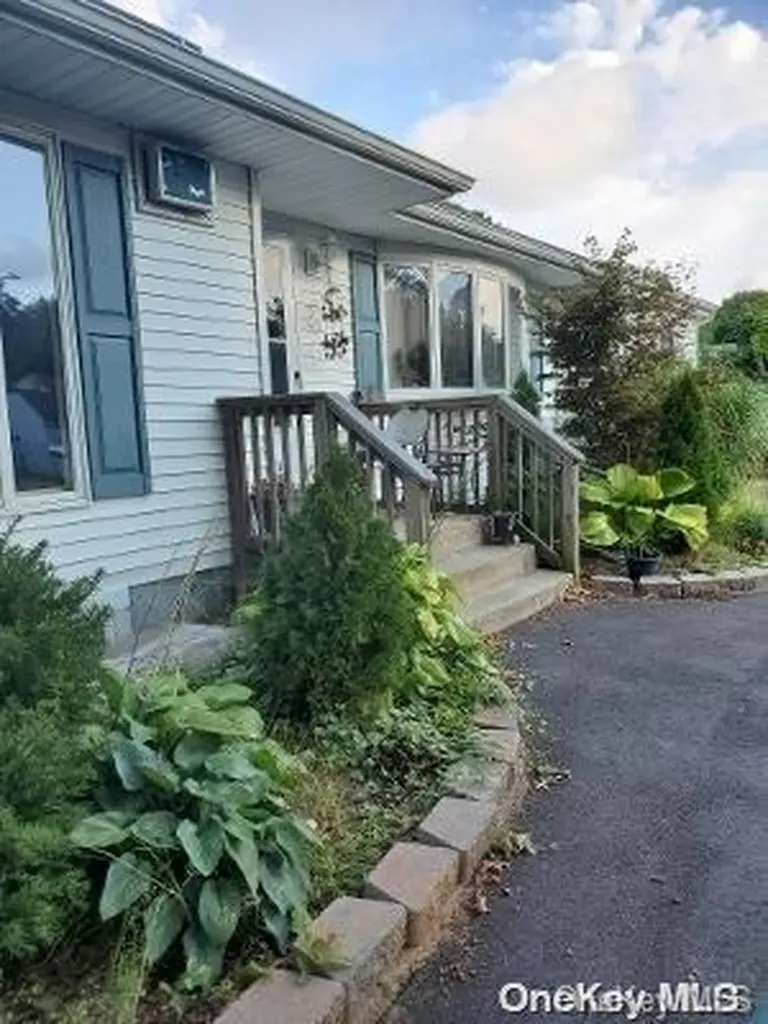 187 Monroe Street Mastic NY 11950