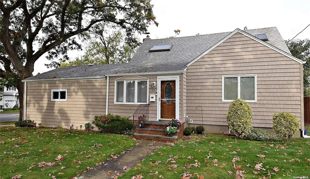 78 Walnut Avenue East Farmingdale NY 11735