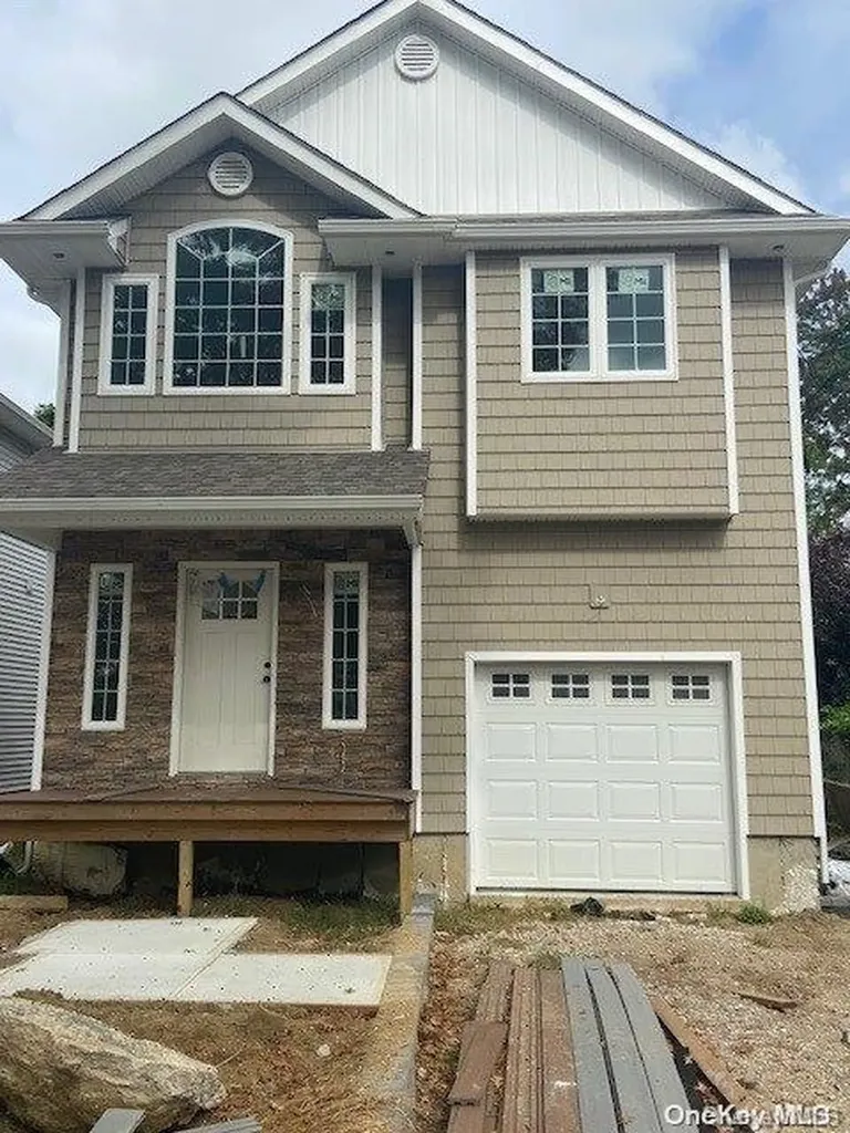 595 Lincoln Avenue West Hempstead NY 11552