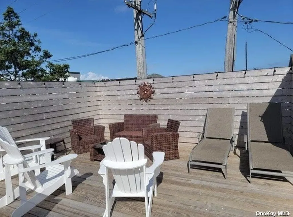 921 Evergreen Walk Ocean Beach NY 11770