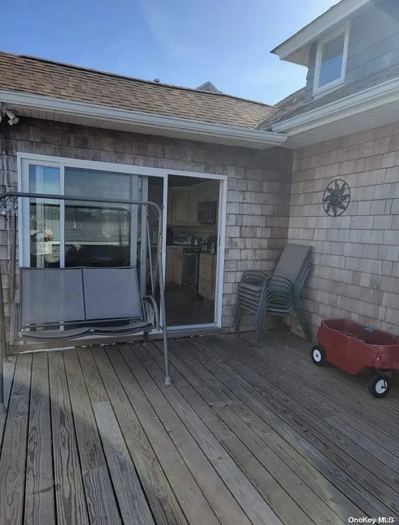921 Evergreen Walk Ocean Beach NY 11770
