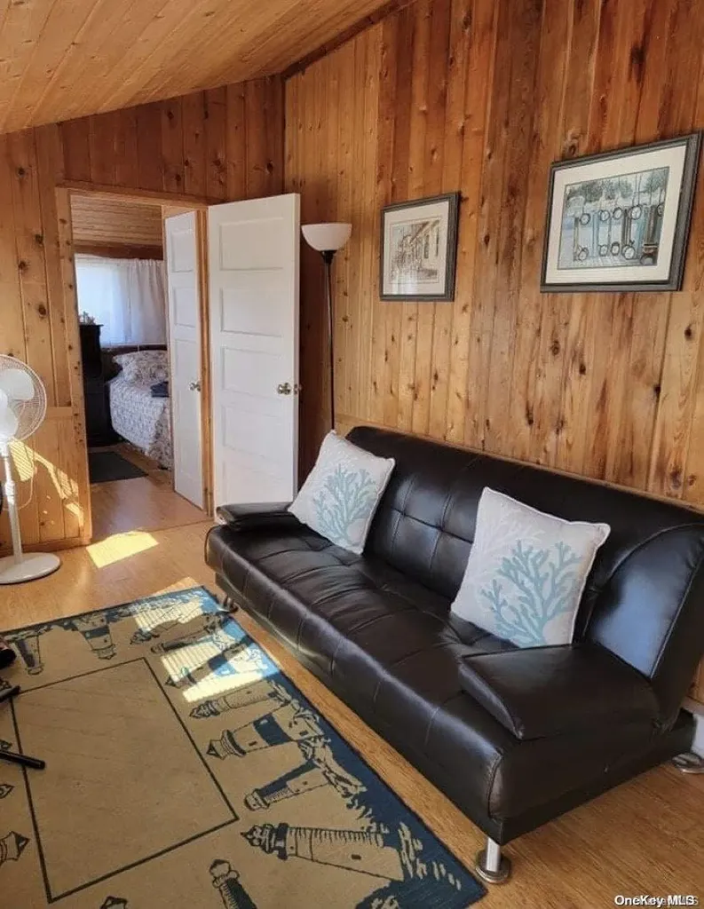 921 Evergreen Walk Ocean Beach NY 11770