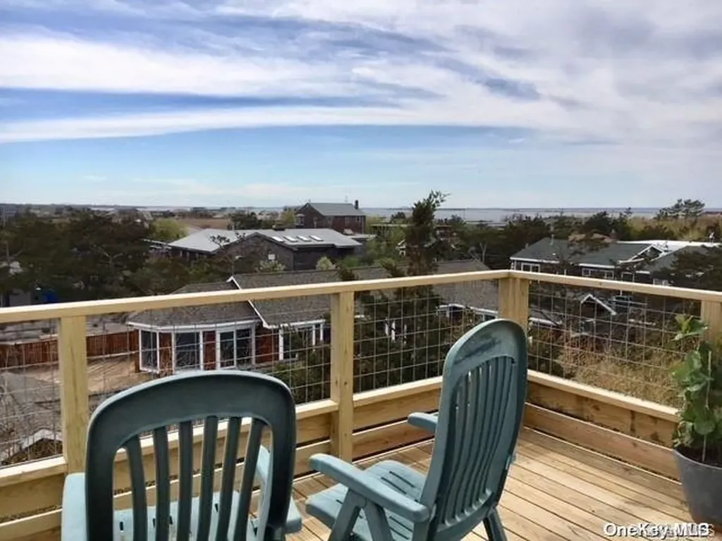 190 Clipper Ocean Beach NY 11770