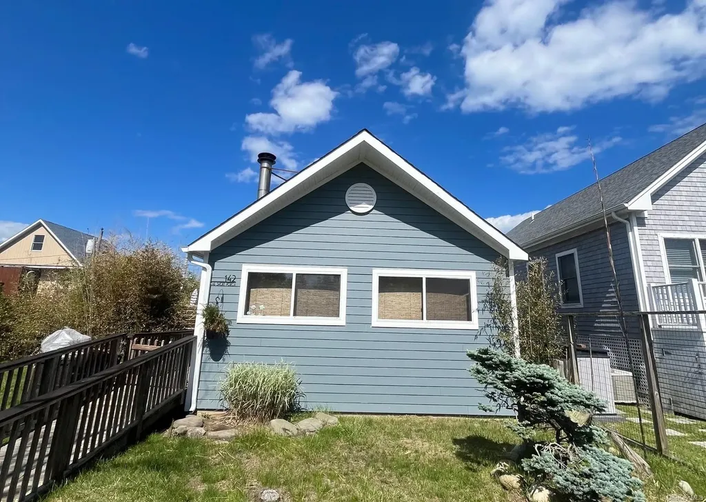 142 Bungalow Ocean Beach NY 11770