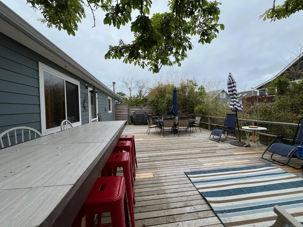 142 Bungalow Ocean Beach NY 11770