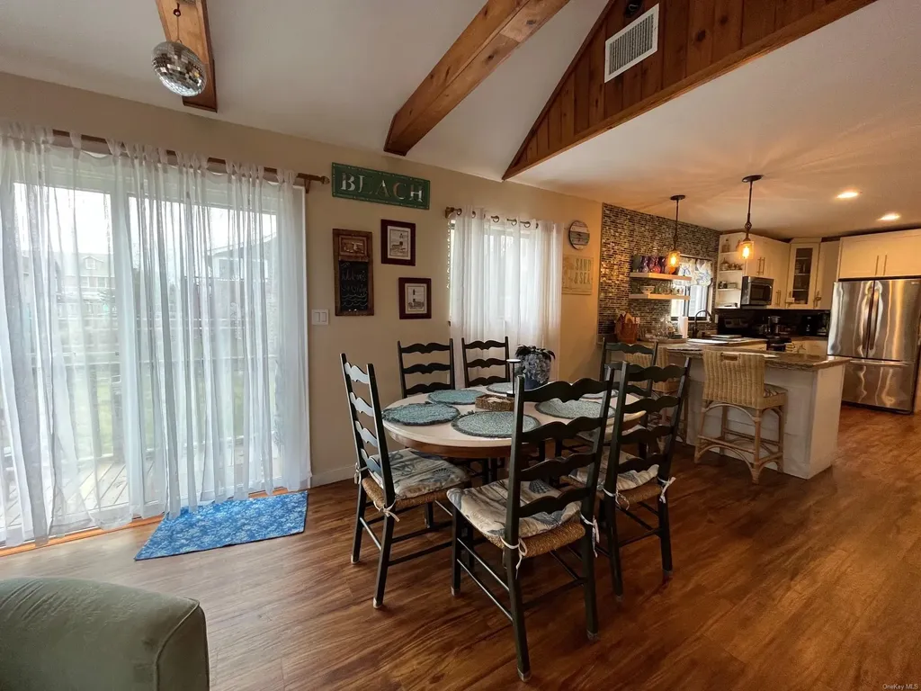 142 Bungalow Ocean Beach NY 11770