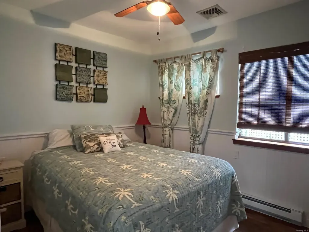 142 Bungalow Ocean Beach NY 11770