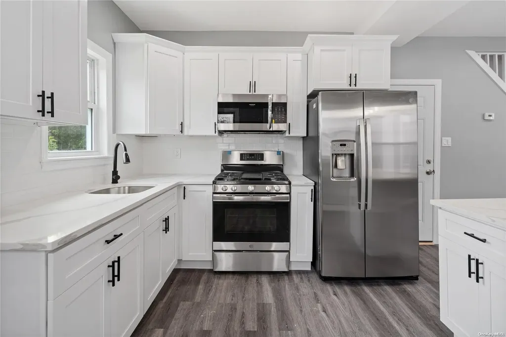 156 E Pine Street Long Beach NY 11561